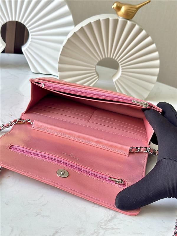 2026127215432619 570